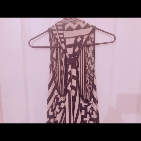 Sleeveless cardigan - Picture 2 of 4